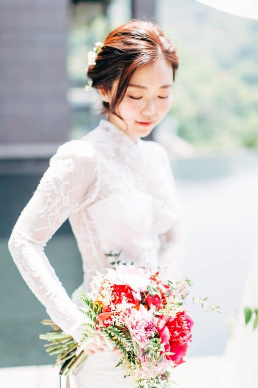 在 台北 的 北投麗禧婚禮 場地舉行陽光正好的戶外 證婚婚禮 , 是每位新娘夢寐以求的西式婚禮樣式!